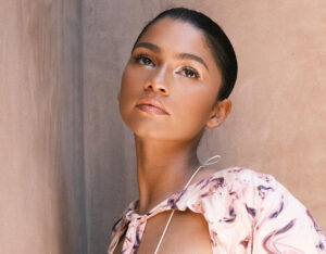 Sự trở lại của kẻ viền môi màu nâu